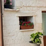 Trullo Il Cantastorie فندق مبيت وإفطار