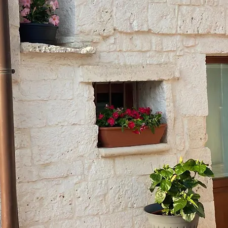Trullo Il Cantastorie فندق مبيت وإفطار