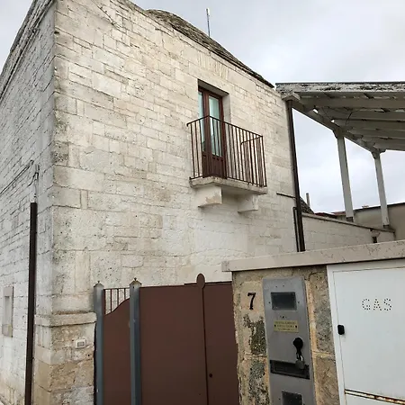 Alojamento de Acomodação e Pequeno-almoço Trullo Il Cantastorie Alberobello