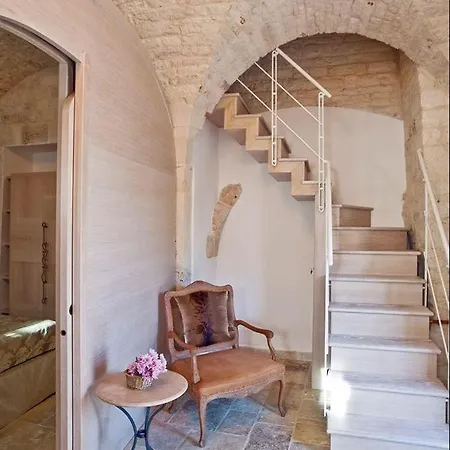 Trullo Il Cantastorie فندق مبيت وإفطار ألبيروبيللو