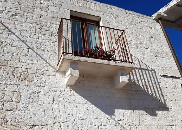 Trullo Il Cantastorie Bed & Breakfast